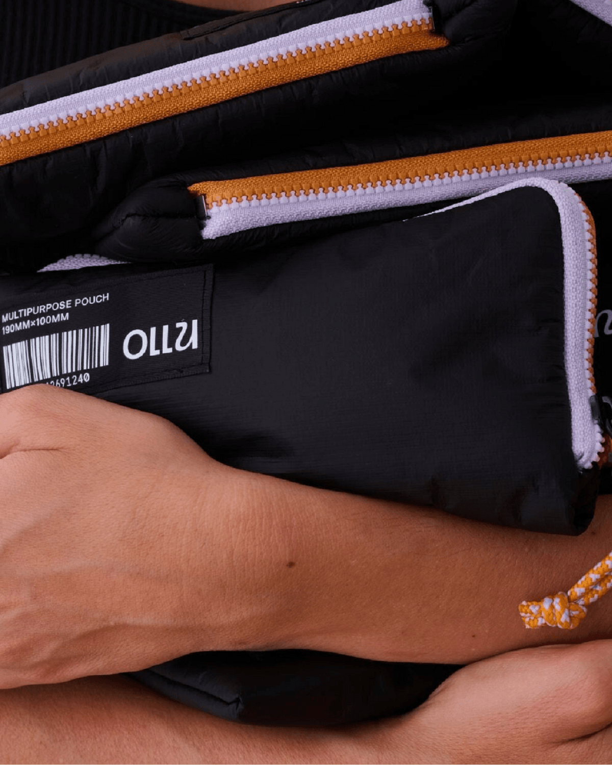 Ollu cleaning and care kit with lens spray, cloth and pouch, view 3